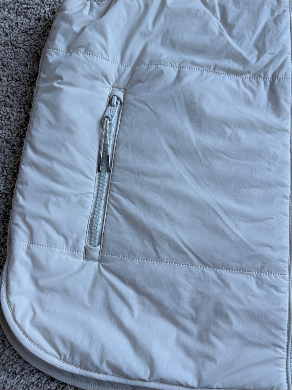 Vuori Canyon Insulated Vest - Picture 2 of 8